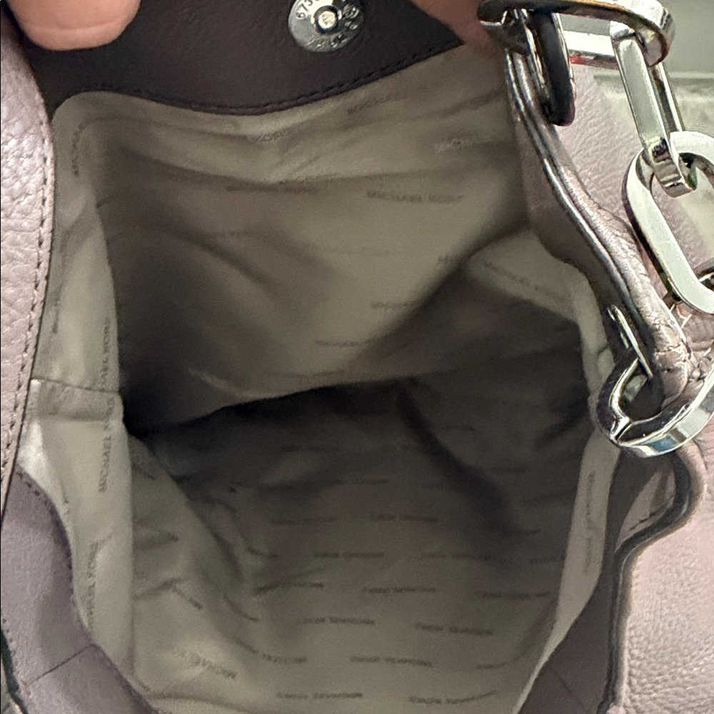 Used Michael Kors leather set - Picture 5 of 16
